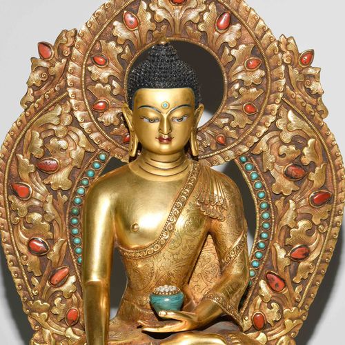 Buddha Shakyamuni Buddha Shakyamuni
Nepal, XX secolo. Bronzo dorato a fuoco, fac&hellip;