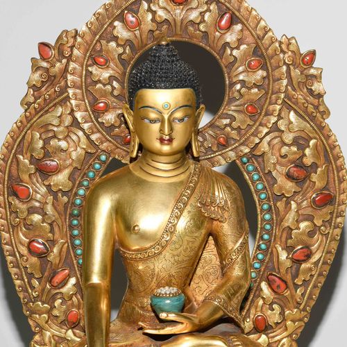 Buddha Shakyamuni Buddha Shakyamuni
Nepal, 20.Jh. Feuervergoldete Bronze, Gesich&hellip;