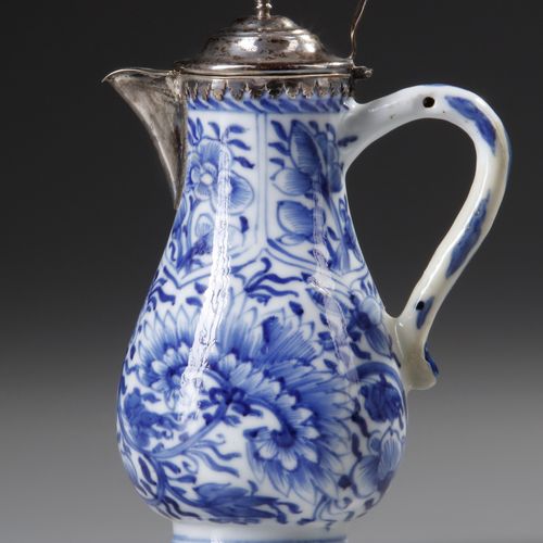 A CHINESE BLUE AND WHITE SILVER MOUNTED MILK JUG, KANGXI (1662-1722) A Chinese p&hellip;