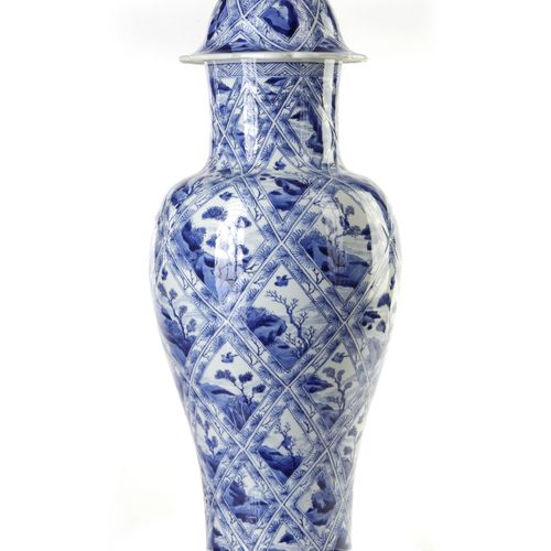 A LARGE CHINESE BLUE AND WHITE JAR AND COVER, KANGXI PERIOD (1662-1722) Painted &hellip;