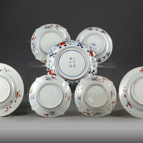 A GROUP OF SEVEN JAPANESE IMARI PLATES, 17TH CENTURY All decorated in iron-red a&hellip;