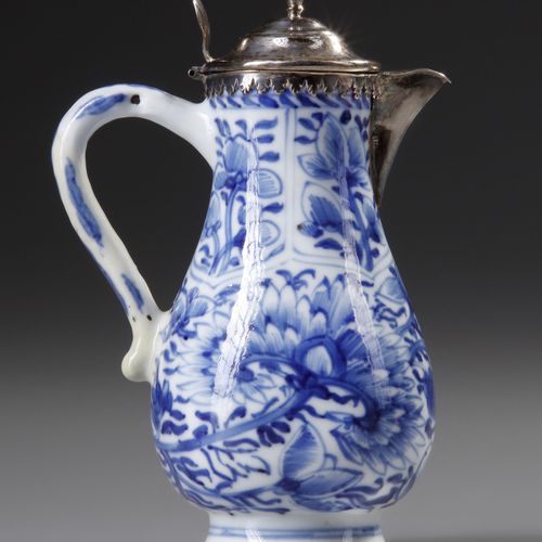 A CHINESE BLUE AND WHITE SILVER MOUNTED MILK JUG, KANGXI (1662-1722) A Chinese p&hellip;