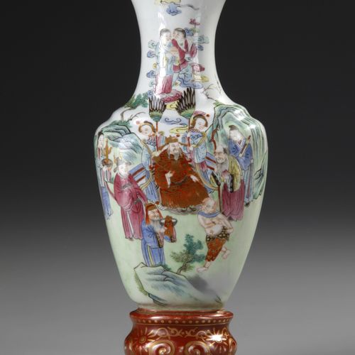 A CHINESE FAMILLE ROSE IMMORTALS' WALL VASE, 19TH CENTURY The tapered body with &hellip;