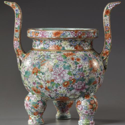 A RARE FAMILLE-ROSE' MILLEFLEURS' TRIPOD CENSER QIANLONG SEAL MARK the globular &hellip;