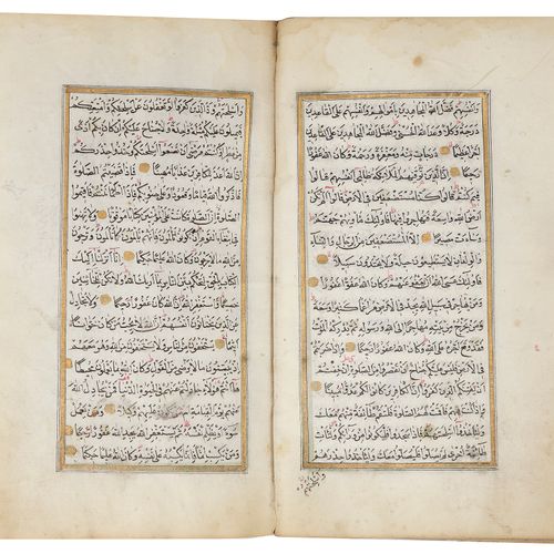A FINE ILLUMINATED OTTOMAN QURAN, TURKEY, LATE 18TH CENTURY 一部完整的《古兰经》，纸质阿拉伯语手稿，&hellip;