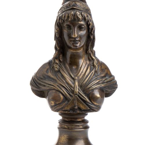 Bust of Marianna in bronze buste de Marianne en bronze