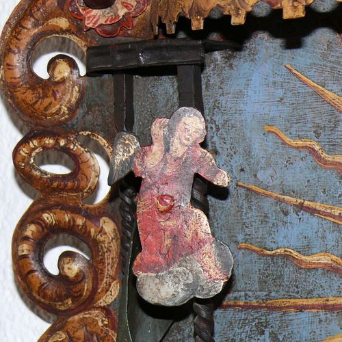 Null Maria zur Ehr (18/19世纪)带墙面安装的彩绘铁艺建筑；中间是一个类似巴尔达钦的门楣下的圣母玛利亚，旁边是2个普蒂；62 x 40 x&hellip;