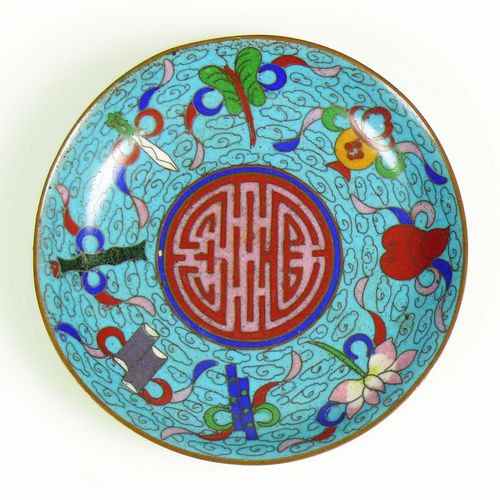 Null Small assortment of cloisonné pieces (China) Small, hexagonal lidded box wi&hellip;