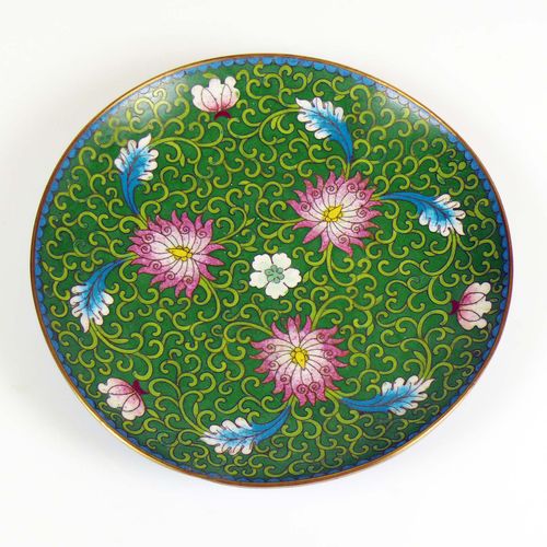 Null 2 cloisonné plates each with coloured floral enamel decoration; d: 20 and 2&hellip;