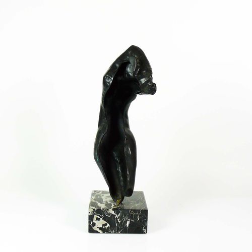 Null Female nude (20th c.) bronze, dark patinated; on dark marbled stone base; o&hellip;