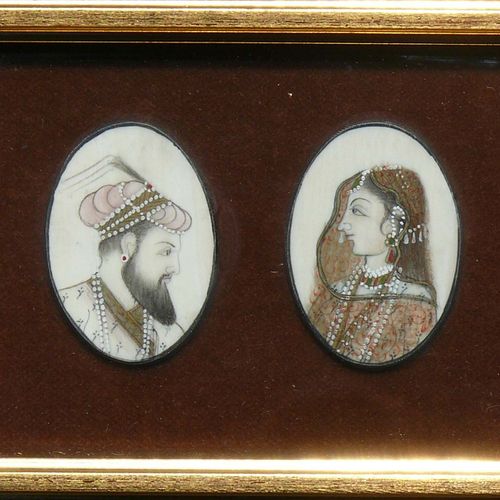 Null 波斯双人肖像画 3幅 "男人和女人 "的肖像画，每幅都被框在玻璃后面；作为微型画；框架（每个8.5 x 11.5厘米