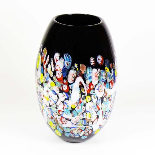 Null Grand vase MURANO (20e s.) à décor émaillé coloré sur fond foncé ; partiell&hellip;