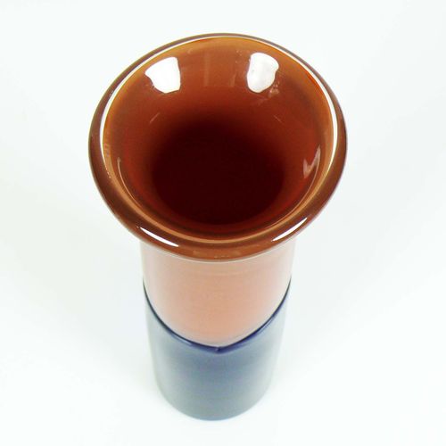 Null Vase (20e s.) corps rond avec col en saillie ; verre à paroi épaisse, incol&hellip;