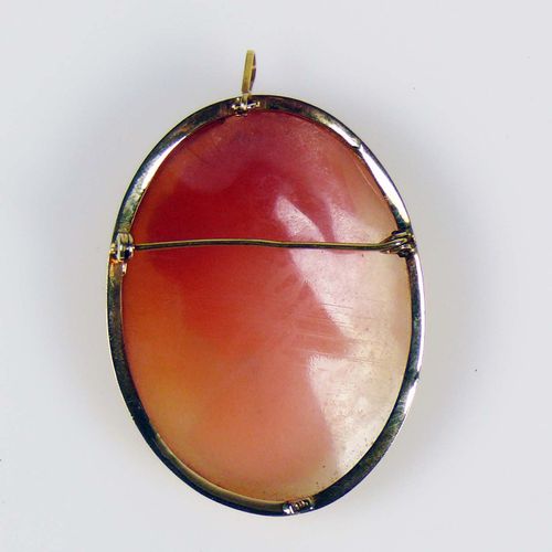 Null Spilla/pendente in gemma di forma ovale alta; raffigurazione di una giovane&hellip;