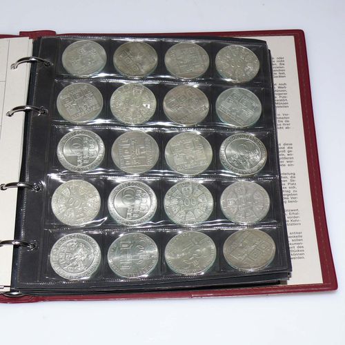 Null Colección de monedas con monedas de plata austriacas; 54x 25 ÖS; 32x 50 ÖS;&hellip;