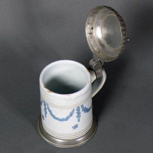 Null Small faience roller jug (c. 1800) blue garland decoration with butterflies&hellip;