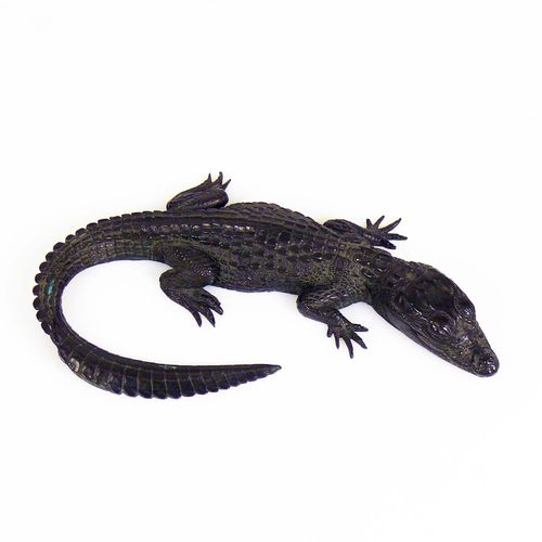 Null Crocodile bronze, dark patinated; L: 18 cm