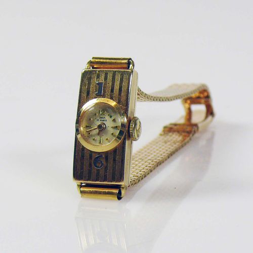 Null Reloj de pulsera de señora con caja y brazalete de 18ct GG; movimiento muy &hellip;