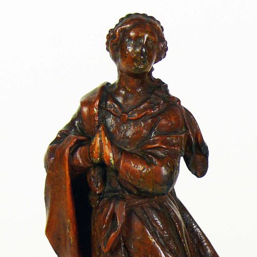 Null 玛丽（18世纪）木质，全圆雕；站在有蛇的地球上；这在雕刻的底座上；高：共26厘米；高：底座5.5厘米