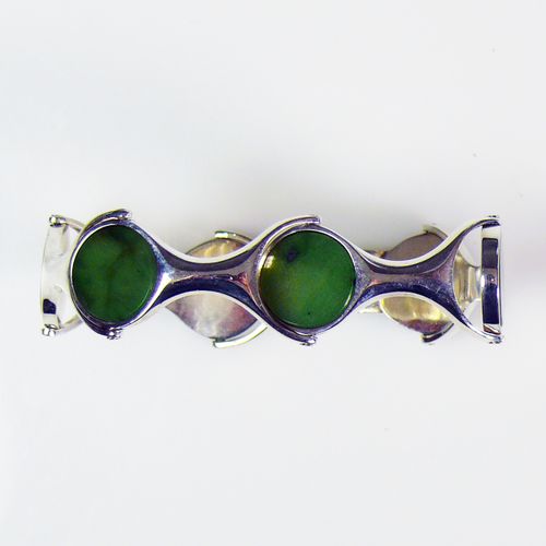 Null 
Gliederarmkette
Silber 925 WTB; mit Gelenken; mit 6 flachen, grünen Steine&hellip;