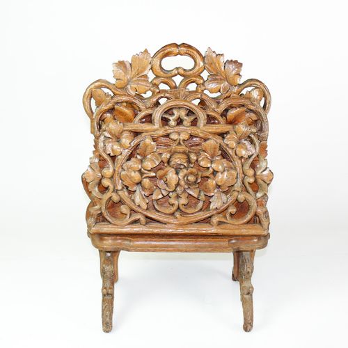 Null 
Newspaper rack (19th c.)

partly floral openwork; 3 compartments; oak; 51,&hellip;