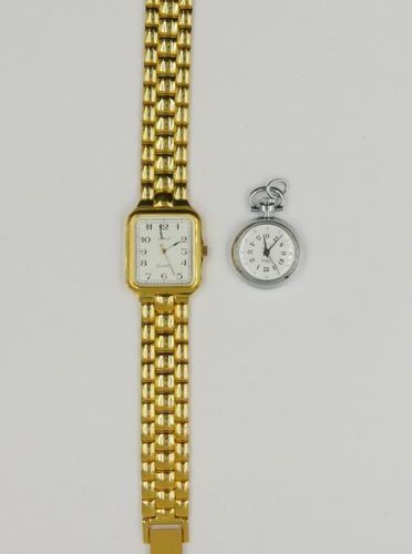 ORLY Montre bracelet en métal doré à cadran rectangulaire. Mouvement à quartz. B&hellip;