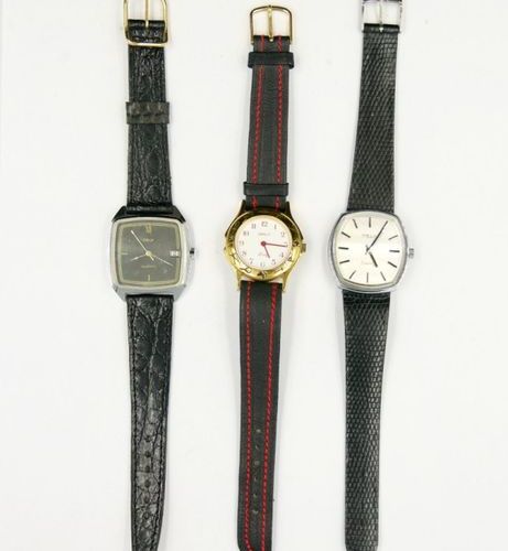 ORLY Lot de trois montres bracelets en métal. La lunette d'un cadran sur le thèm&hellip;