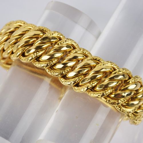 Null Bracelet en or jaune 750/1000 à mailles Américaines.

Poinçon Tête d'Aigle
&hellip;