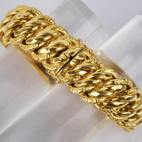 Null Bracelet en or jaune 750/1000 à mailles Américaines.

Poinçon Tête d'Aigle
&hellip;