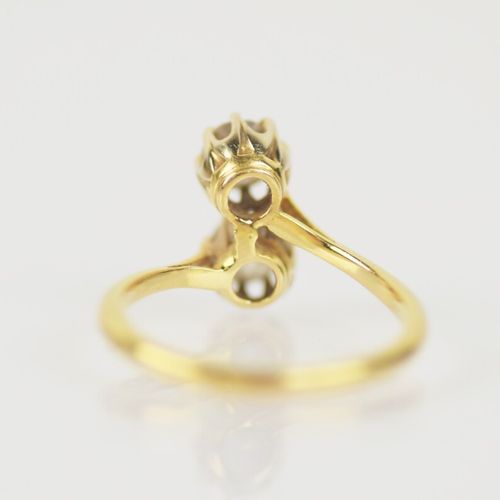 Null Bague dite "toi et moi" en or jaune 750/1000 ornée de deux diamants taille &hellip;