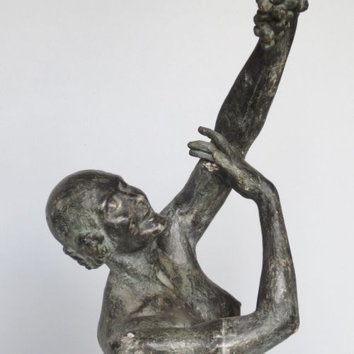 Null DELCOUR- GUIGNARD Marcelle (1896-1978) 

"Femme nue" au bras levé"

Sculptu&hellip;