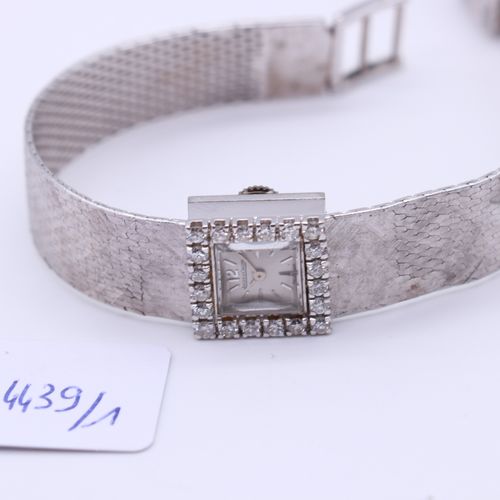 Null Montre bracelet de dame Jaeger LeCoultre 

Le boitier carré en or gris 18 c&hellip;