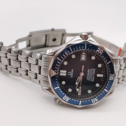 Null Montre Omega Seamaster Professional Chronometer en acier 

Le cadran circul&hellip;