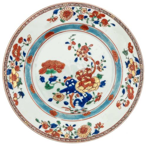 A Lot of 2 Polychrome Decor Plates Decorated with flowers in iron red, blue and &hellip;