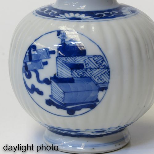 A Small Blue and White Double Gourd Vase Decorated with Chinese antiquities, mar&hellip;