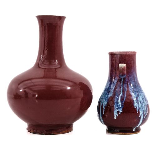 A Lot of 2 Vases Con decoro Flambe e smalto Peach Bloom, i vasi misurano 20 cm e&hellip;