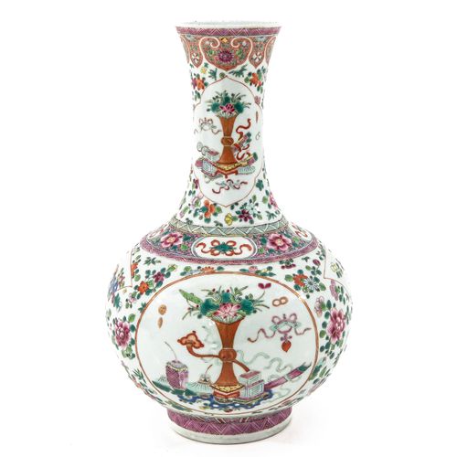 Null Vaso Famille Rose
Fondo floreale decorato con antichità cinesi, altezza 40 &hellip;