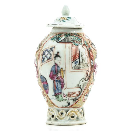 Null Scatola da tè Famille Rose
Decorata con figure cinesi, XVIII secolo, alta 1&hellip;