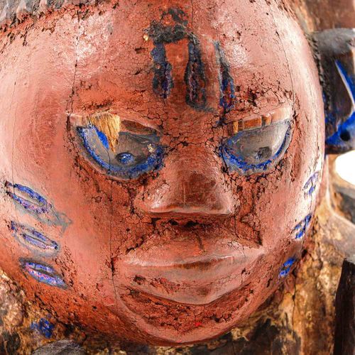 Null Chaise Shango nigériane
Avec des restes de polychromie, hauteur 36 cm, livr&hellip;
