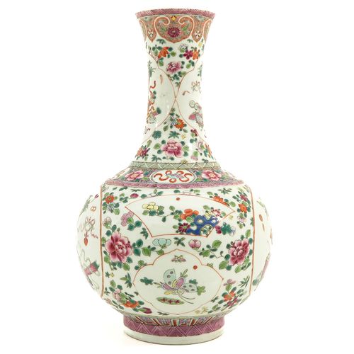 Null Vaso Famille Rose
Fondo floreale decorato con antichità cinesi, altezza 40 &hellip;
