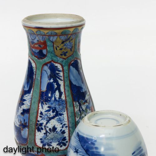 Null Eine Vase und ein Ingwerkrug
Landschaftliche Dekore, Vase ist 24 cm. Und re&hellip;
