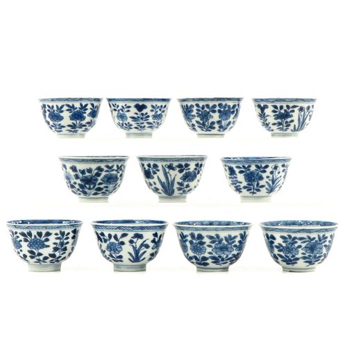 Null A Collection of 11 Cups and Saucers
Floral decor, including Jade mark, Kang&hellip;