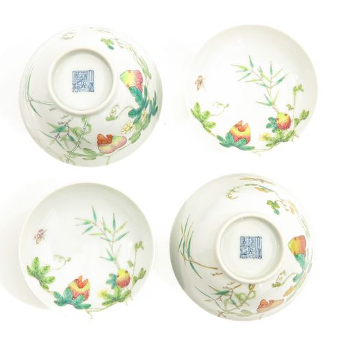 Null A Pair of Famille Rose Cups and Covers
Decorated with fruit and butterflies&hellip;