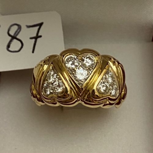 Null Bague en or jaune, signée - FRED - sertie de 9 beaux diamants taille brilla&hellip;