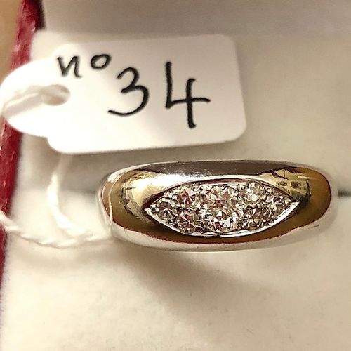Null 白金Jonc戒指，镶嵌7颗明亮式切割钻石，约0.60ct - TDD / 57 - 7.7g