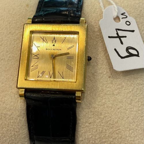 Null Uhr aus Gelbgold, signiert - BOUCHERON - Armband aus Krokodil, Aufzugsmecha&hellip;