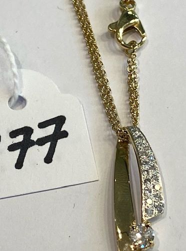 Null Yellow gold double chain necklace, supporting a yellow gold pendant, set wi&hellip;