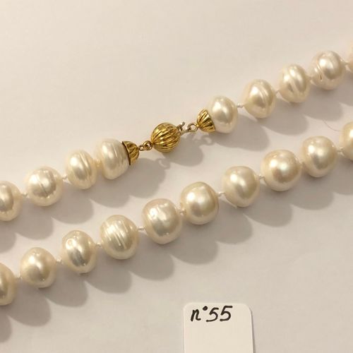 Null 大白珍珠项链，15毫米至13.5毫米，黄金球扣。 108,0g