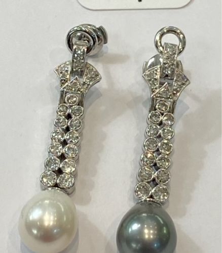 Null 铂金和白金耳环一对 - Art-Deco - 全部镶嵌钻石，约3克拉，支持2颗南海珍珠 - 灰色和白色，Alpa搭扣。16,5g