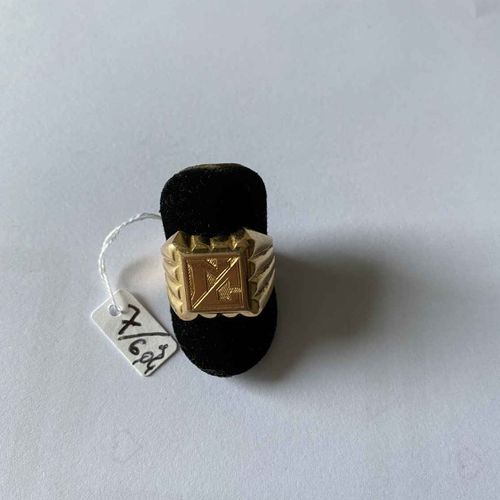 Null 1 anello con sigillo d'oro inciso NC - Peso 6 gr.